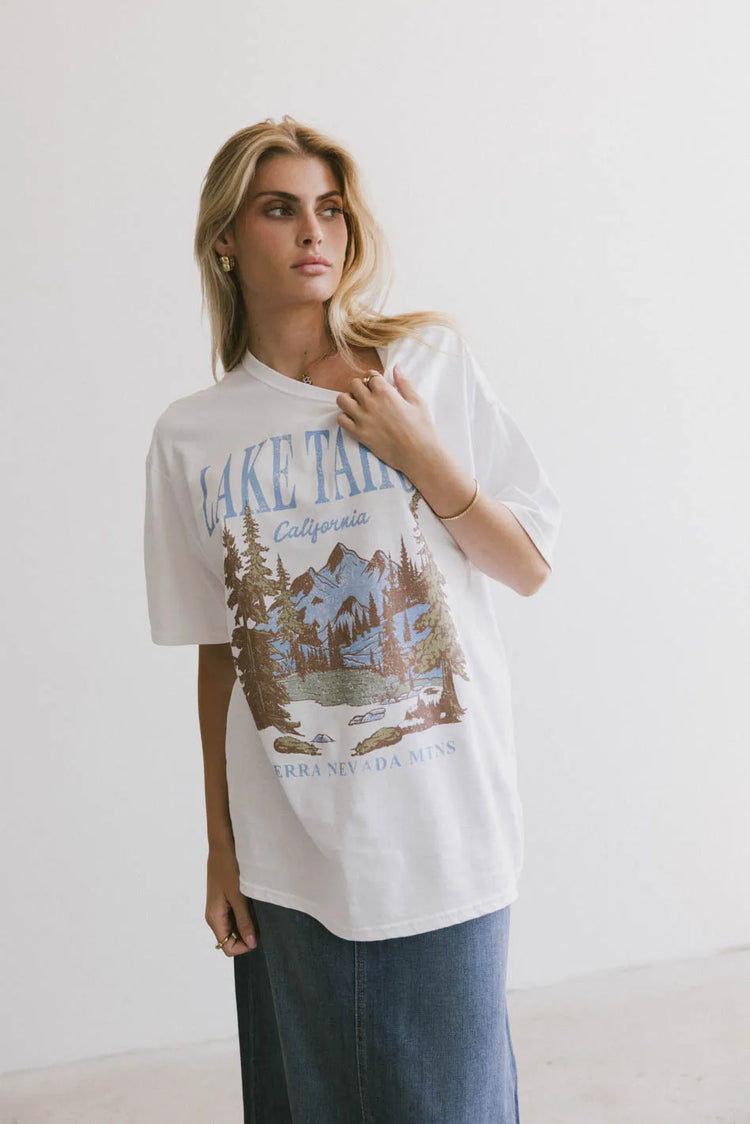 Graphic tee in white