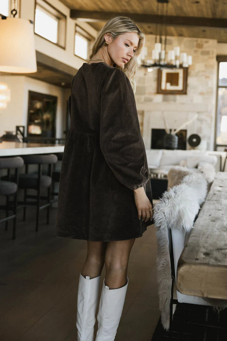 Long sleeves dress in brown