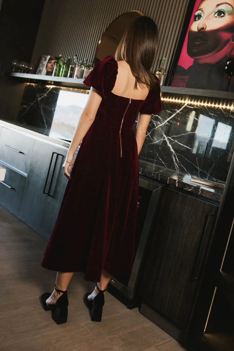 Back zipper dress in burgundy