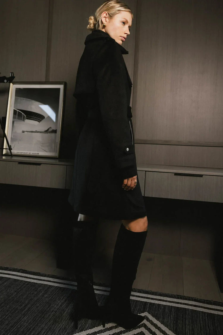 Long sleeves trench coat in black