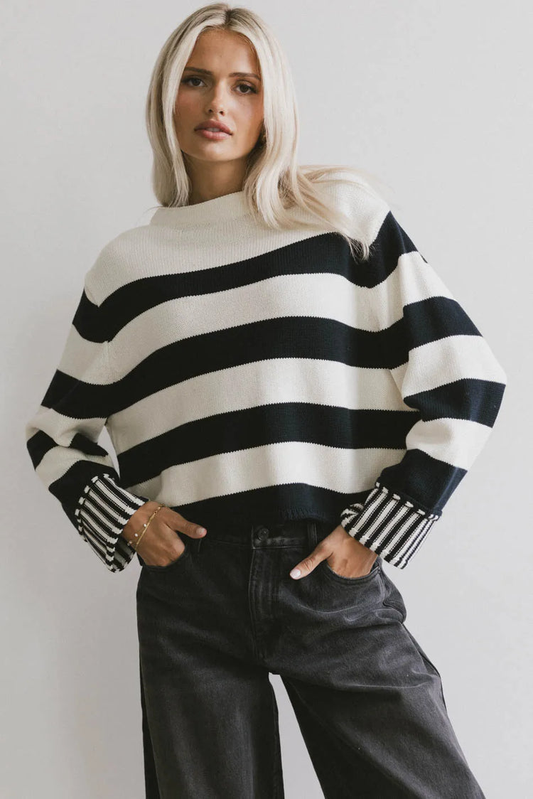 Long sleeves sweater in black