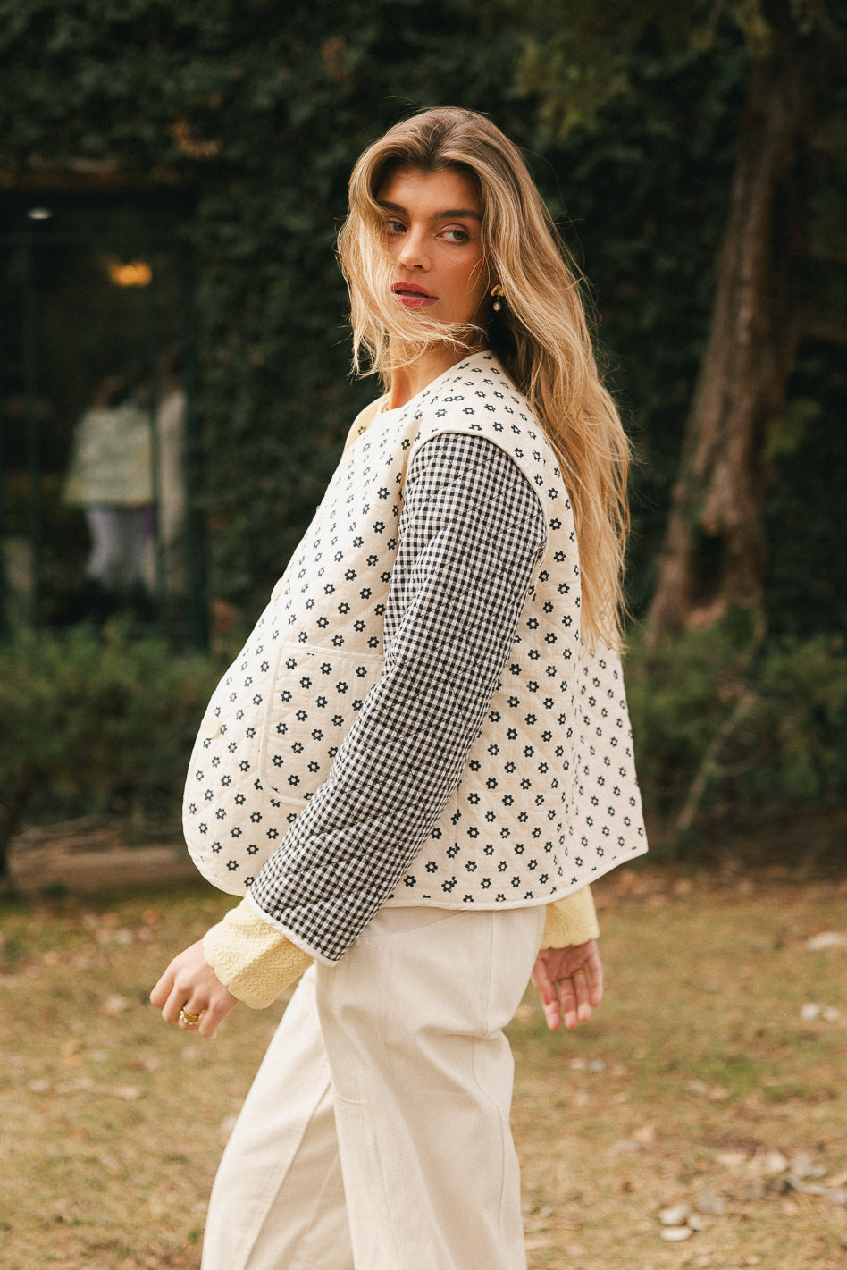 Long sleeves jacket in cream