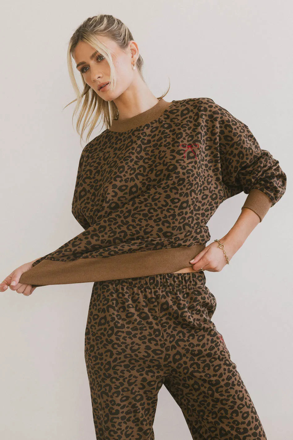 Knit sweatshirt in leopard print
