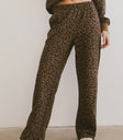 Elastic waist sweatpants in leopard print