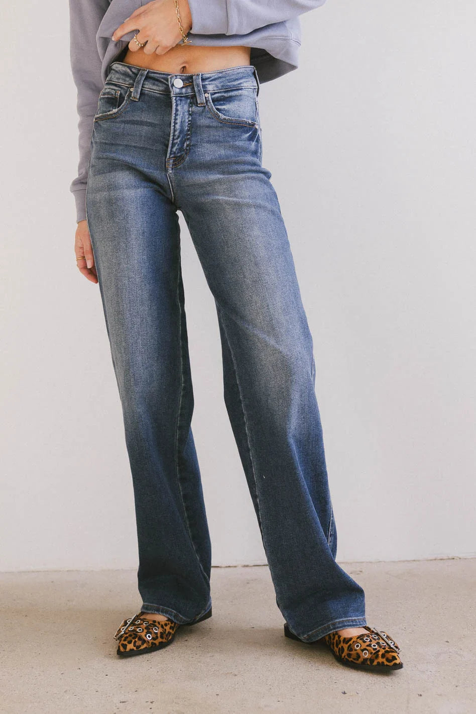 Straight legs denim