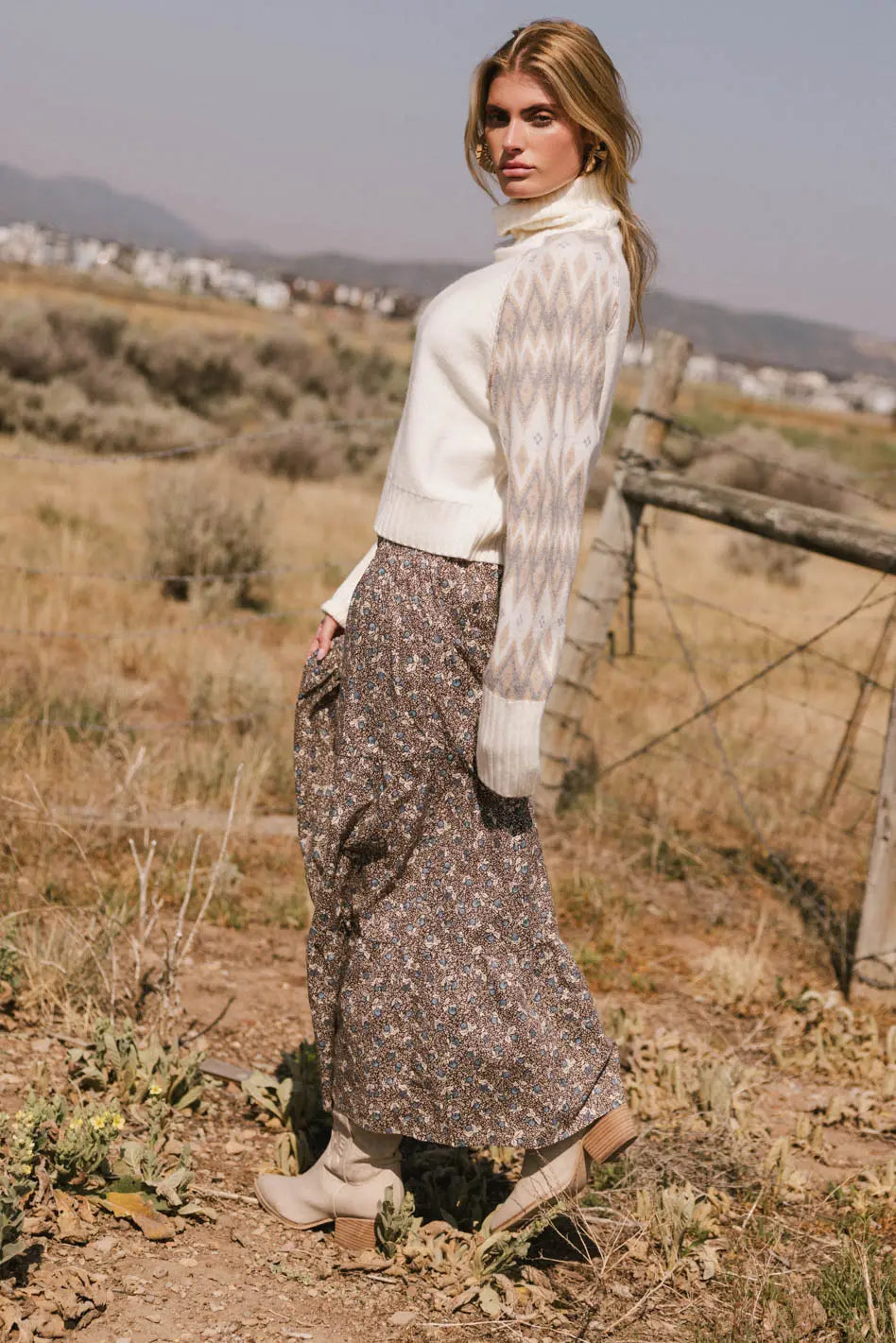 Long sleeves turtleneck in cream