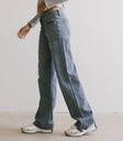 Pants in medium wash