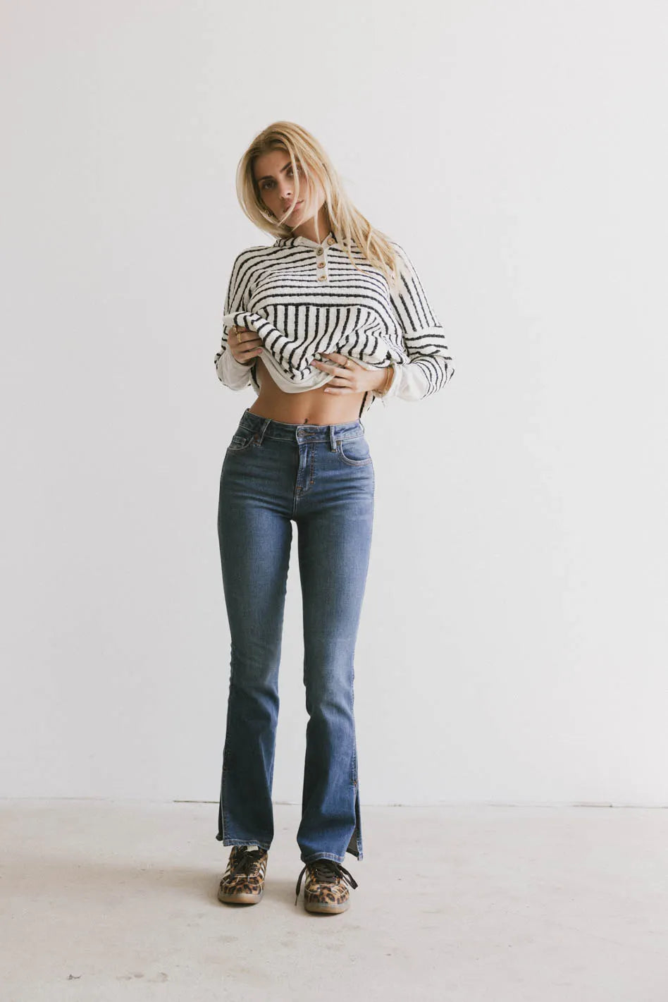 Two hand pockets denim