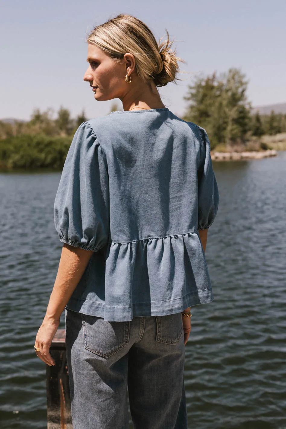 Short sleeves top in denim