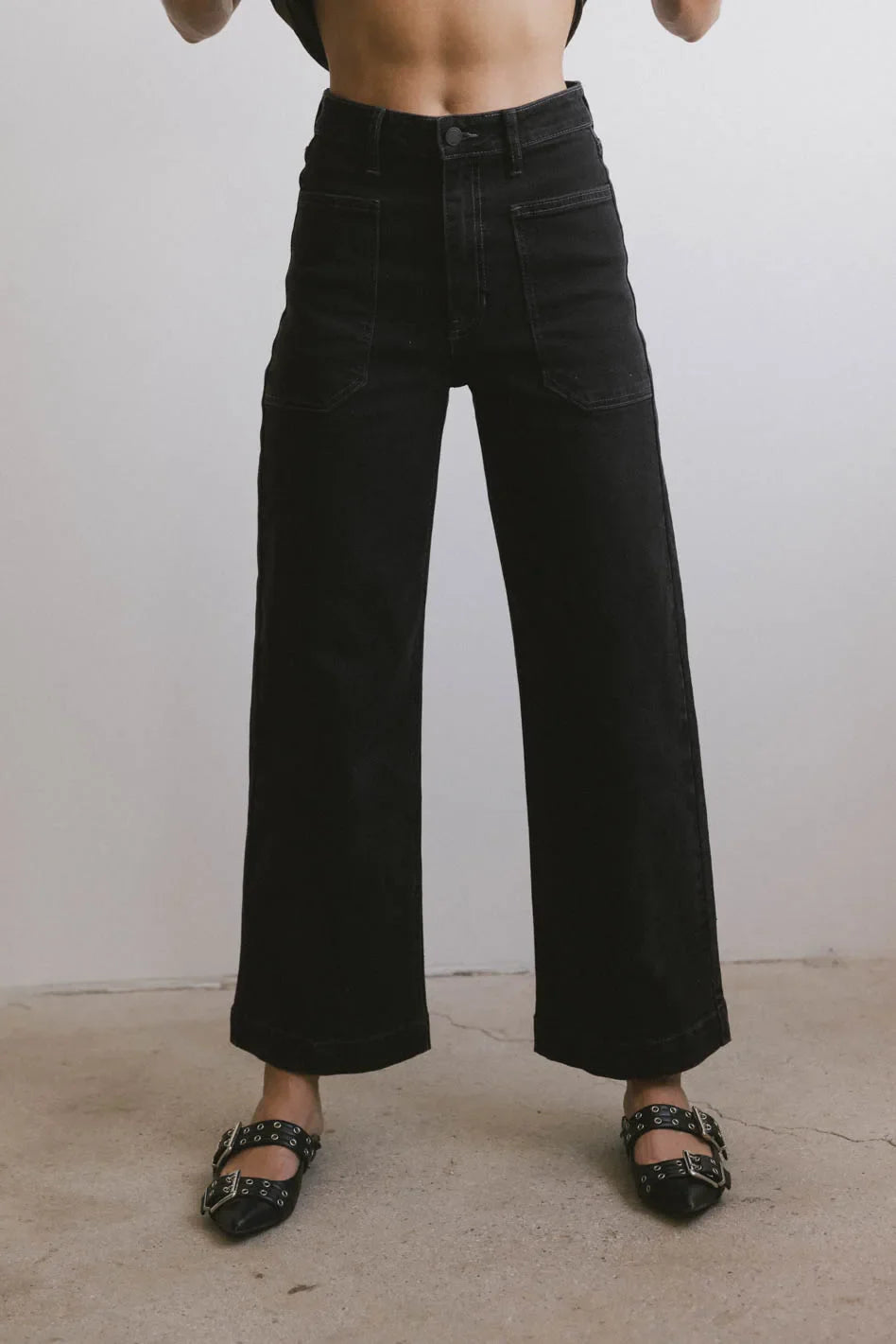 High rise pants in black
