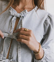 Round neck top in light wash