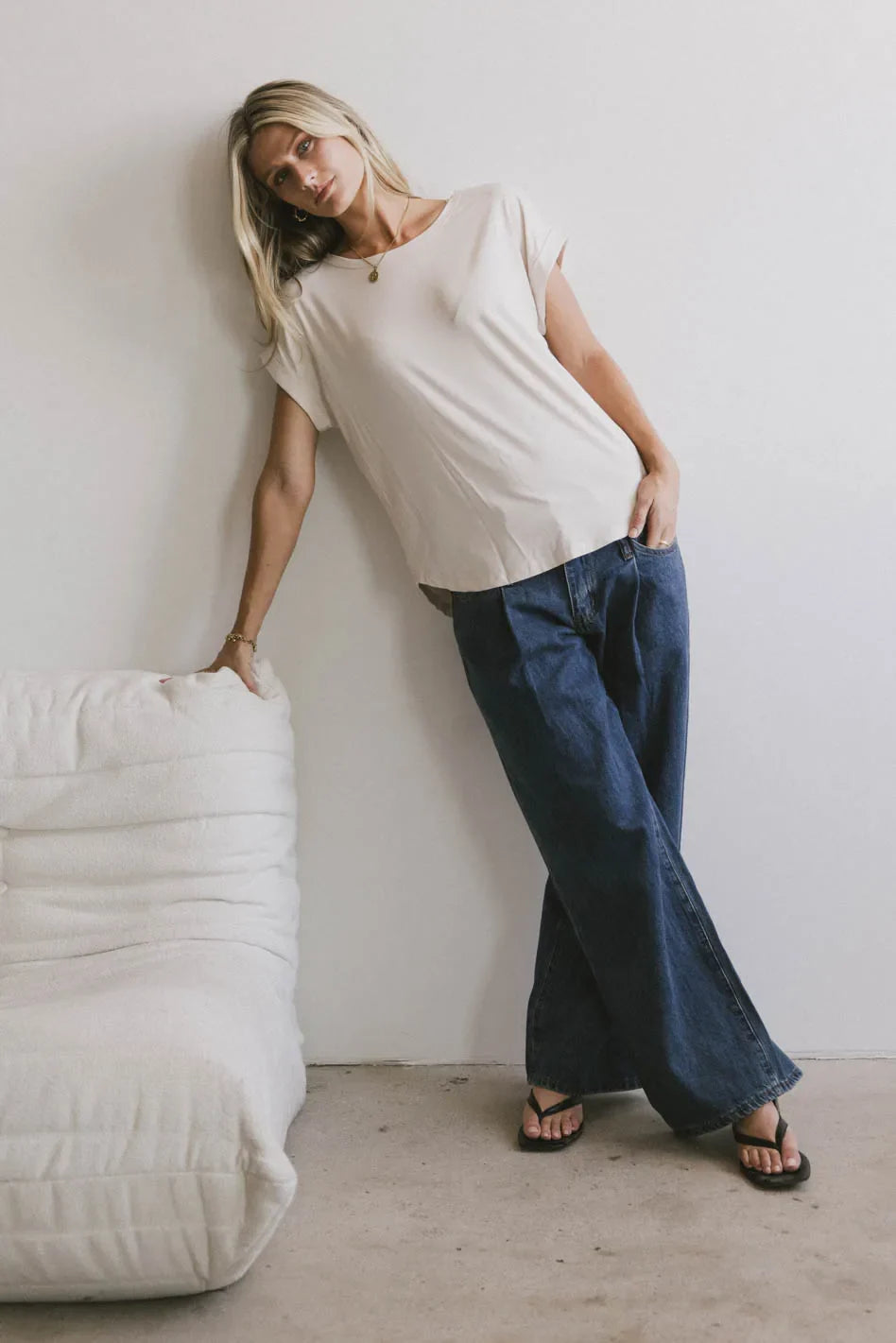 Round neck top in cream