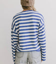 Knit top in blue