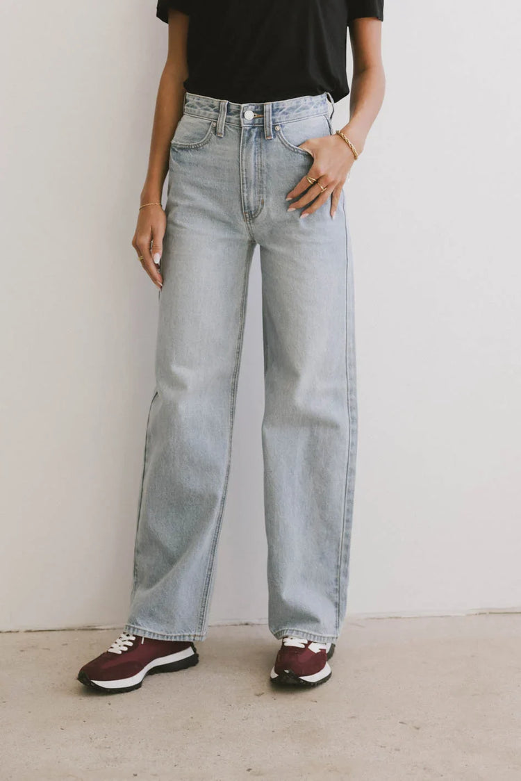 Straight legs denim pants