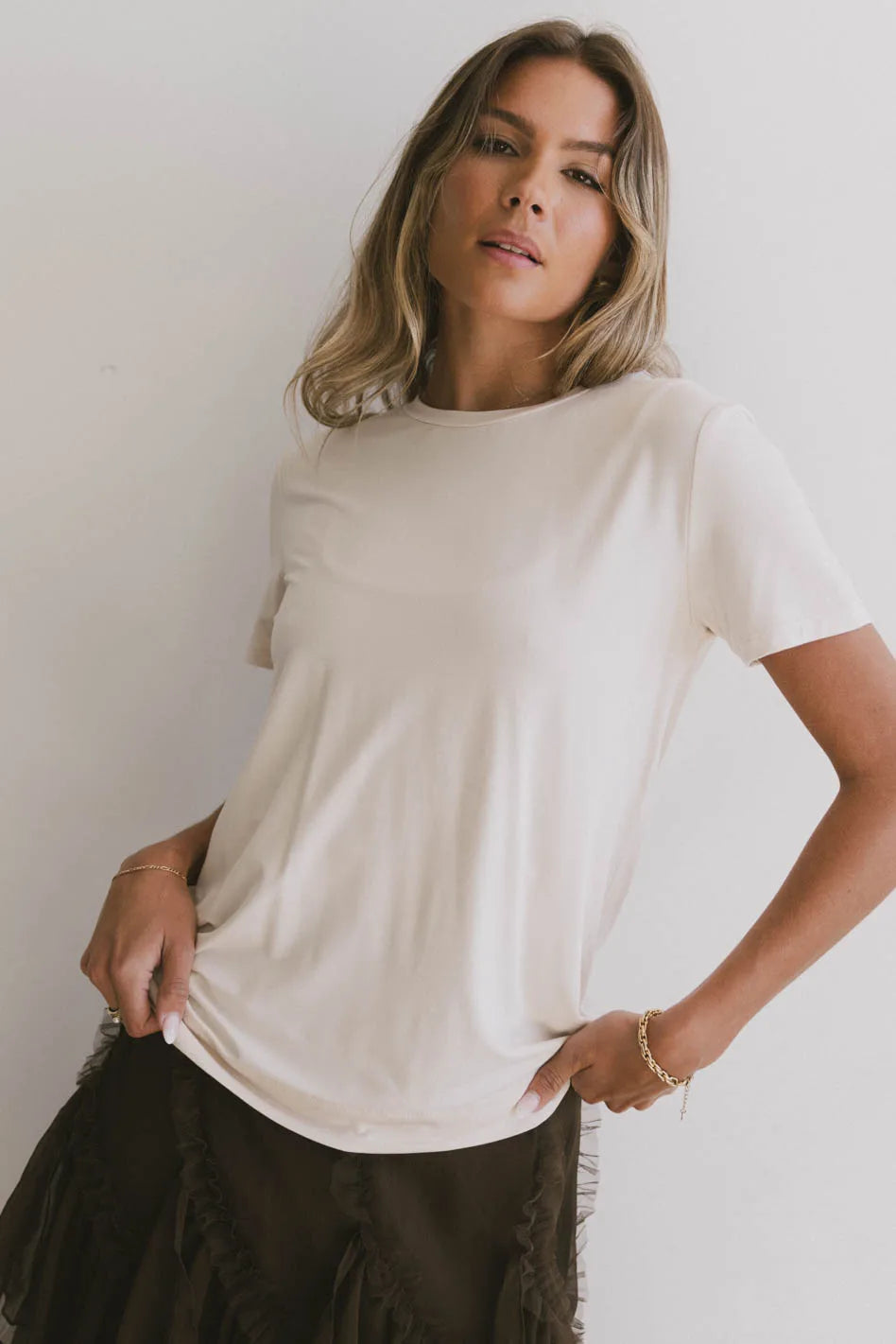 Round neck top in natural color