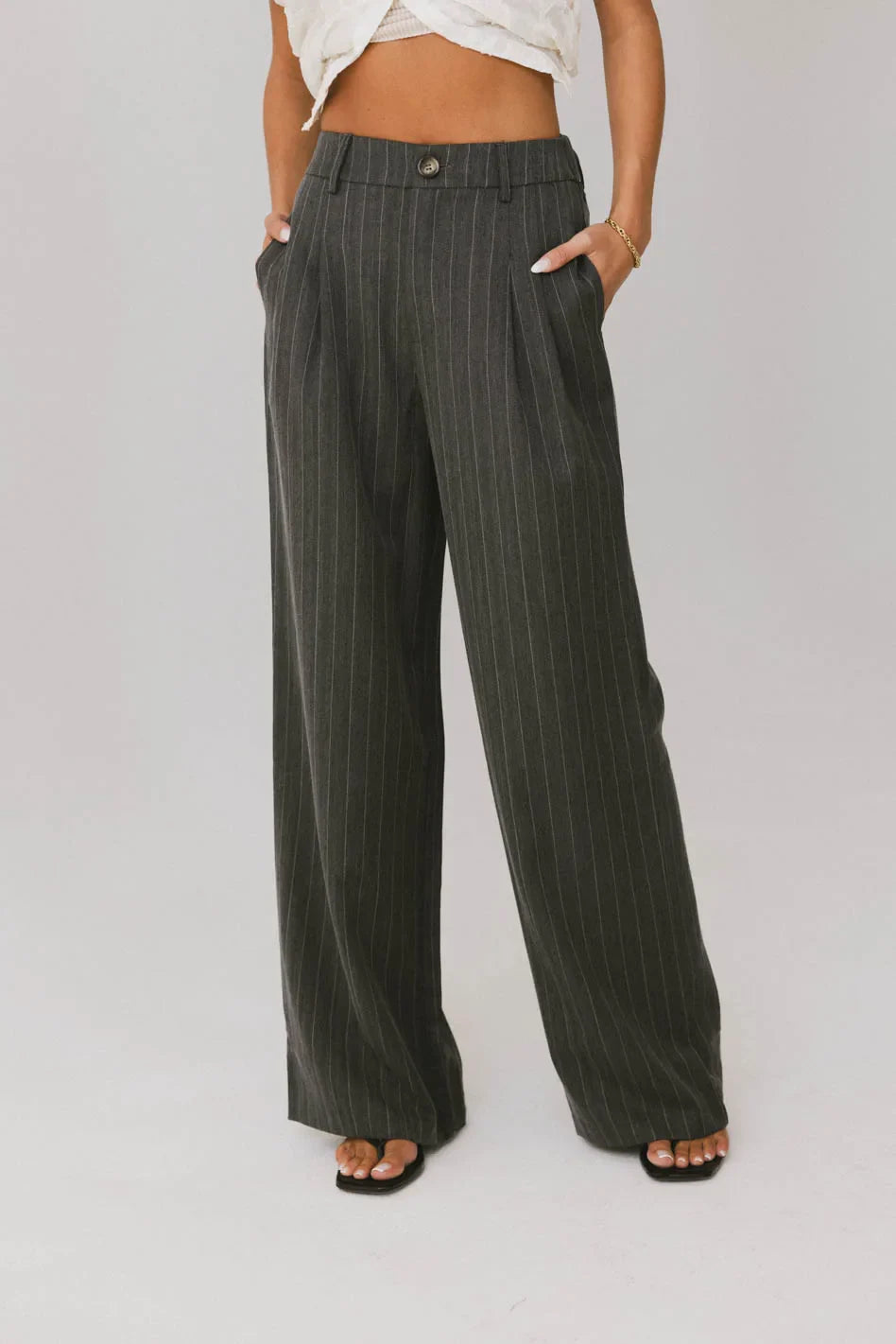 Two hand pockets pants in grey