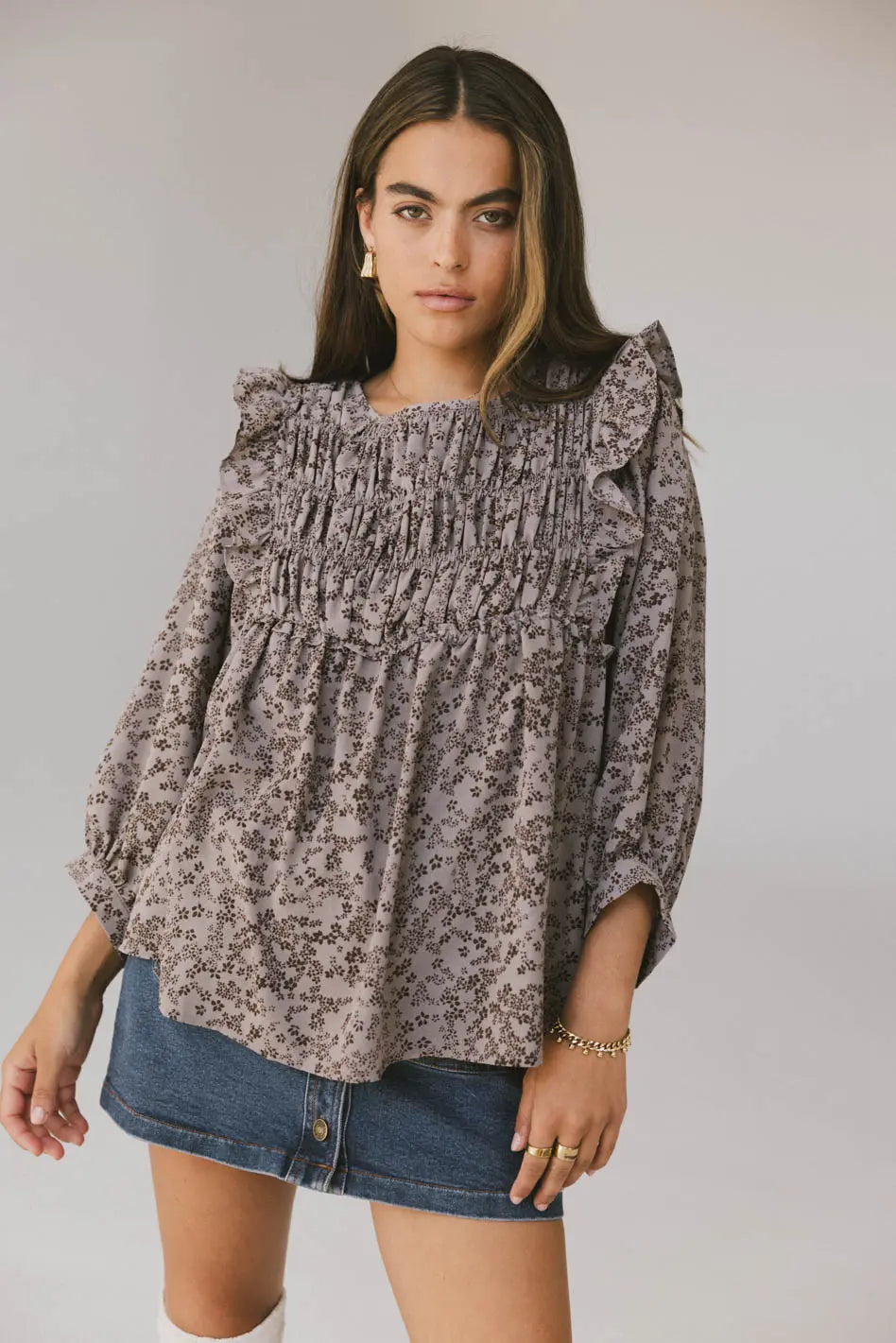 Round neck top in grey