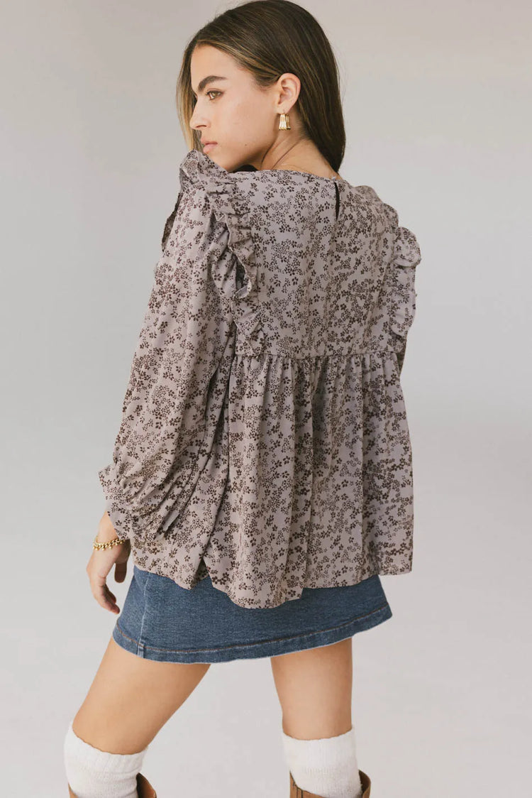 Woven top in grey