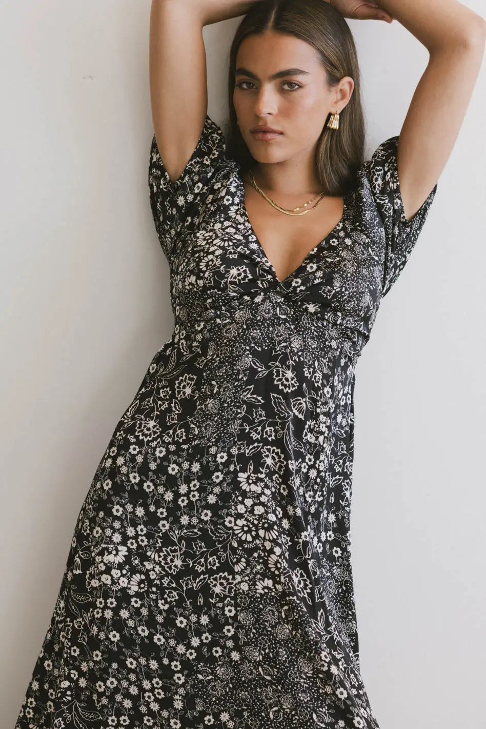 V-Neck dress in back
