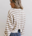 Buttons designed top in brown