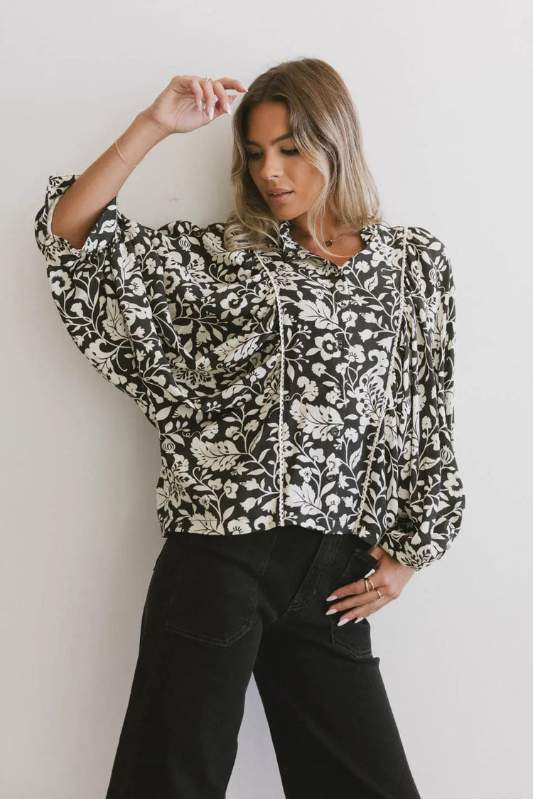 Long sleeves top in black