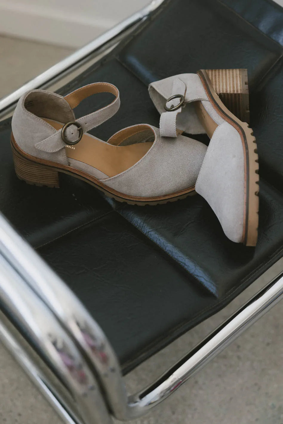 Heels in taupe