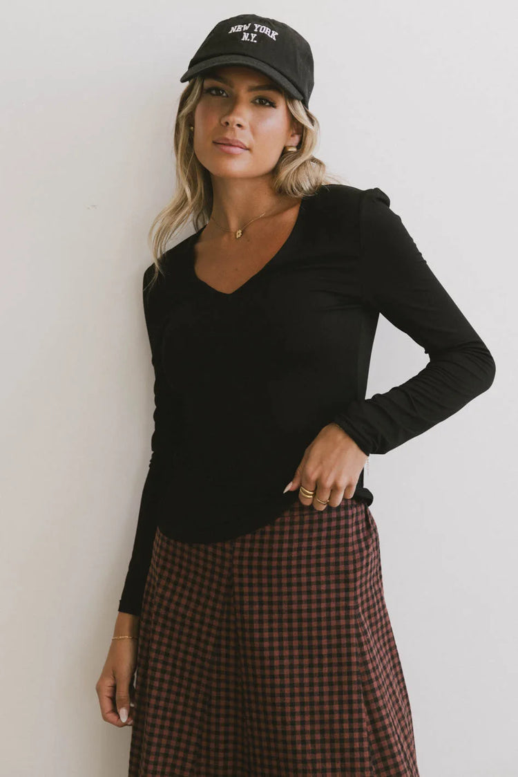 V-Neck top in black