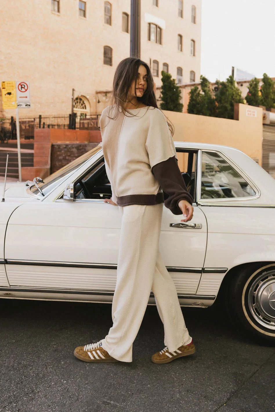 Sweater in brown
