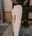 Two back pockets pants in cream