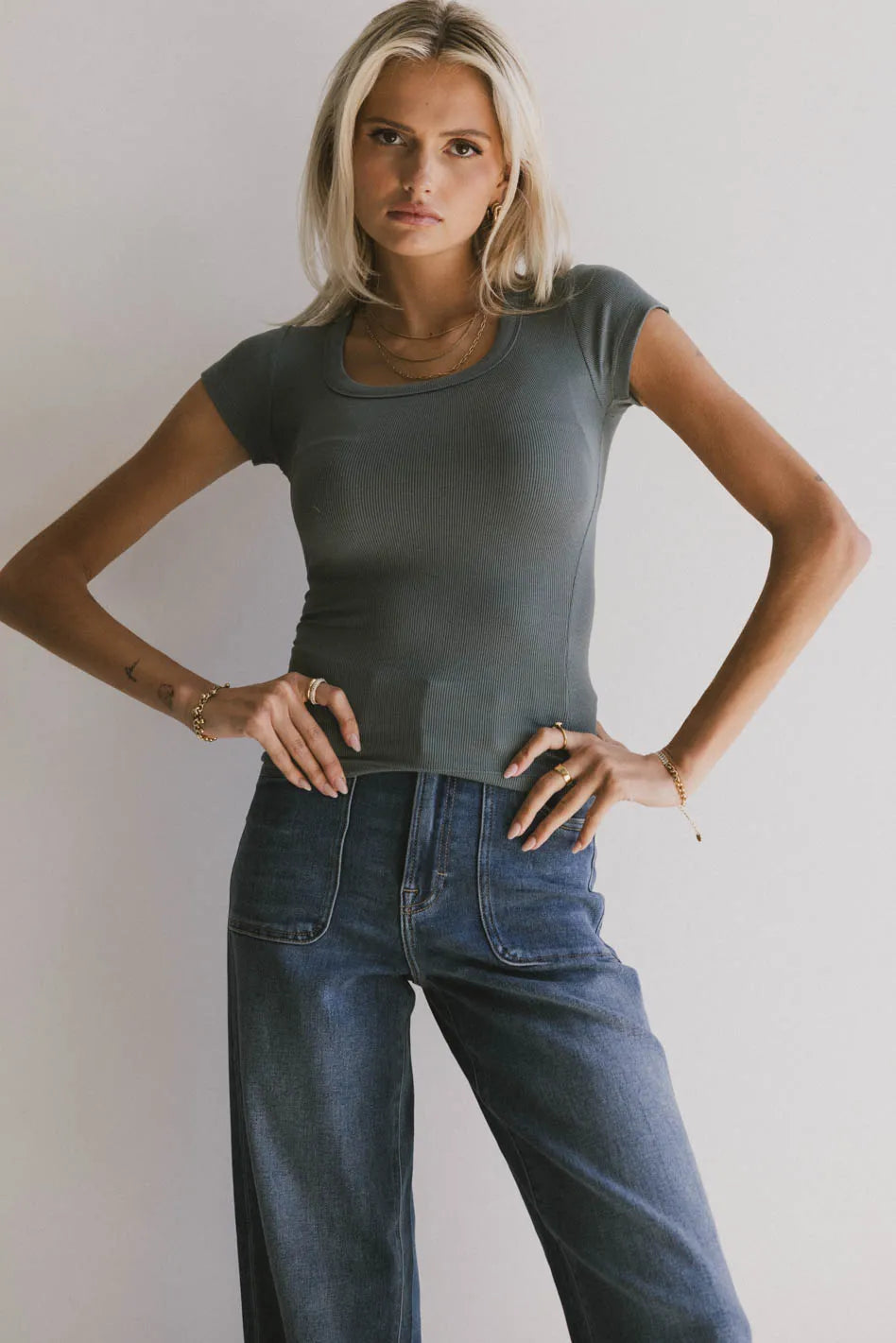 Short sleeves top in teal