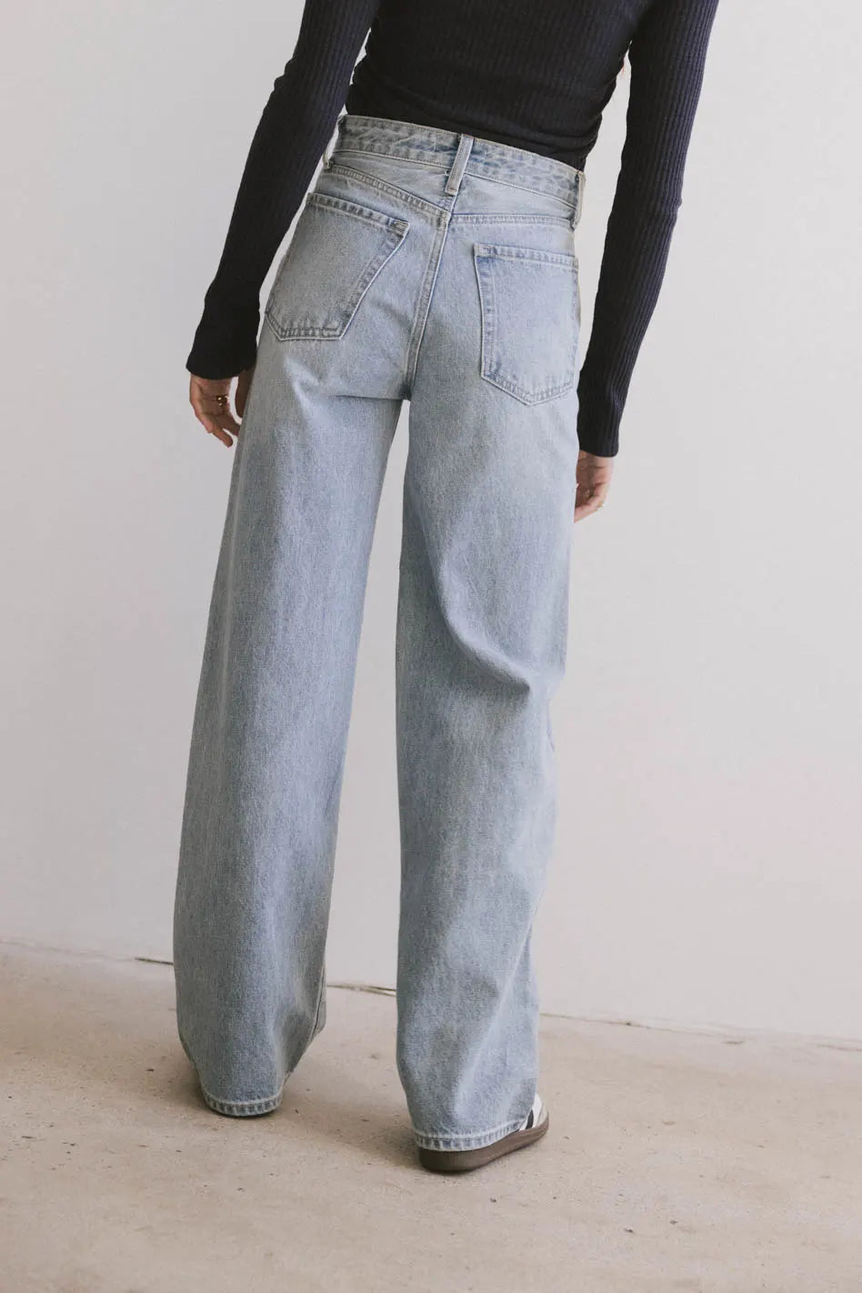 Light denim pants