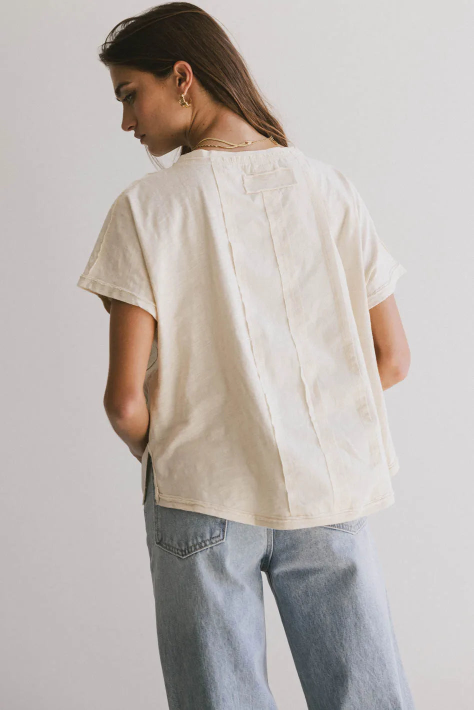 Plain color top in cream