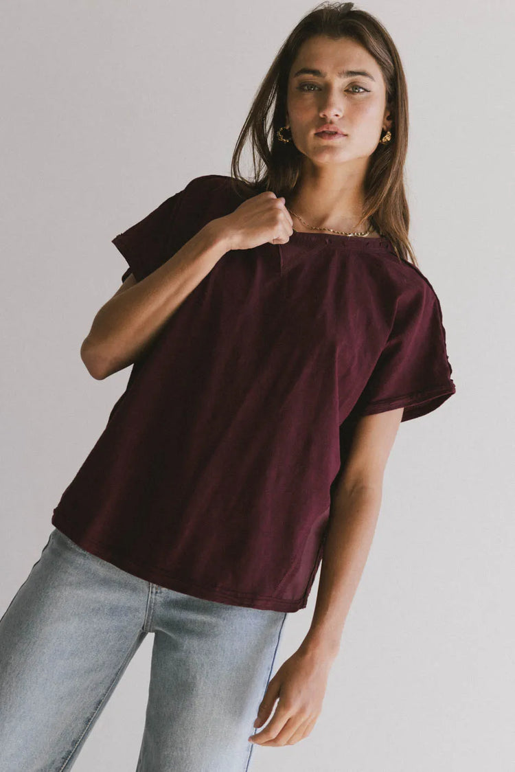 Round neck top in burgundy