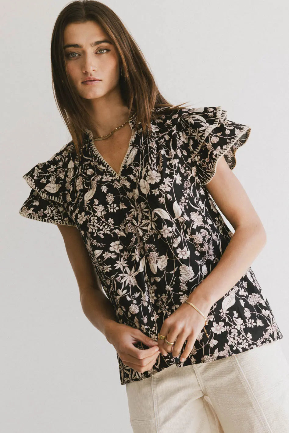 V-Neck top in black