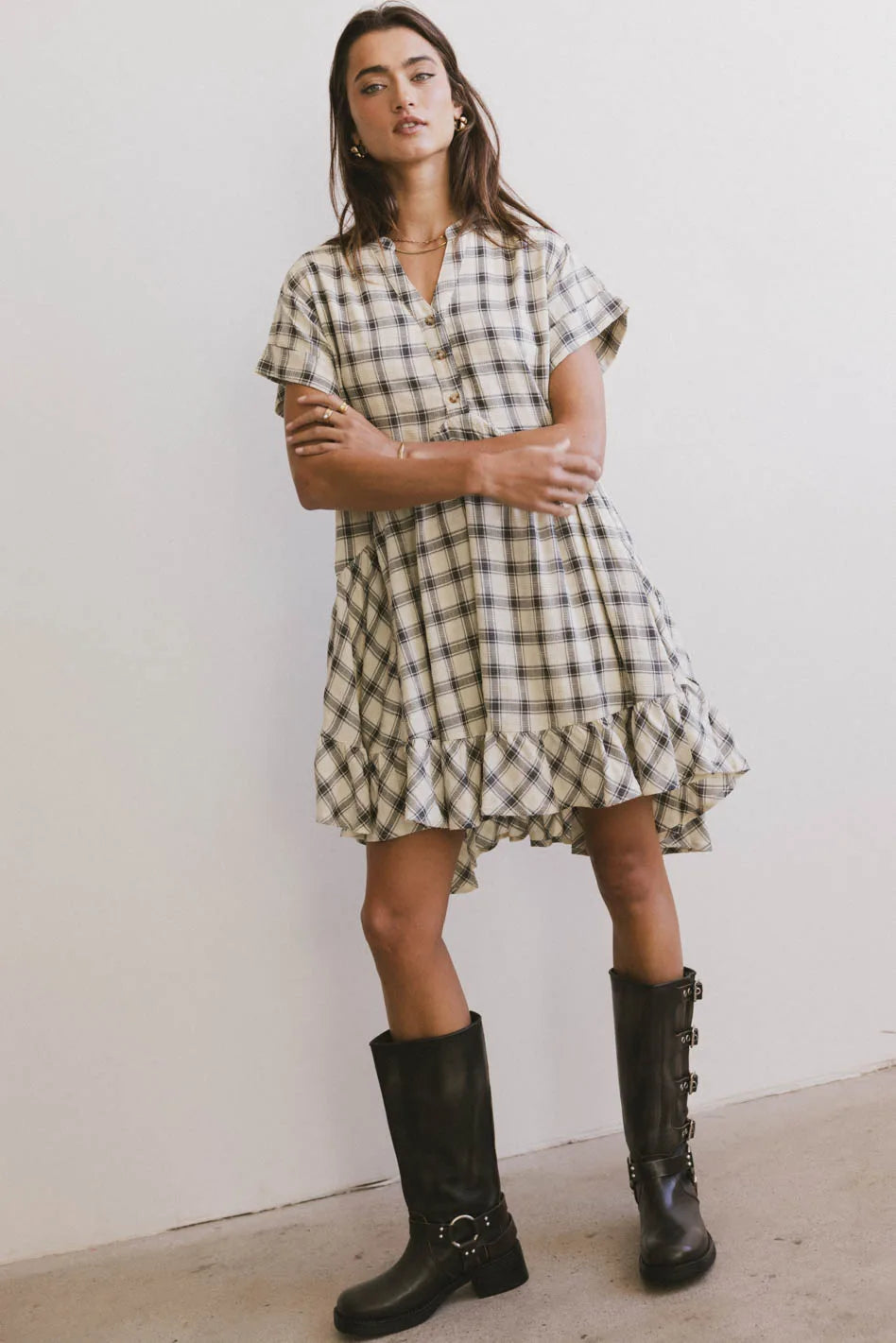 V-Neck dress in black