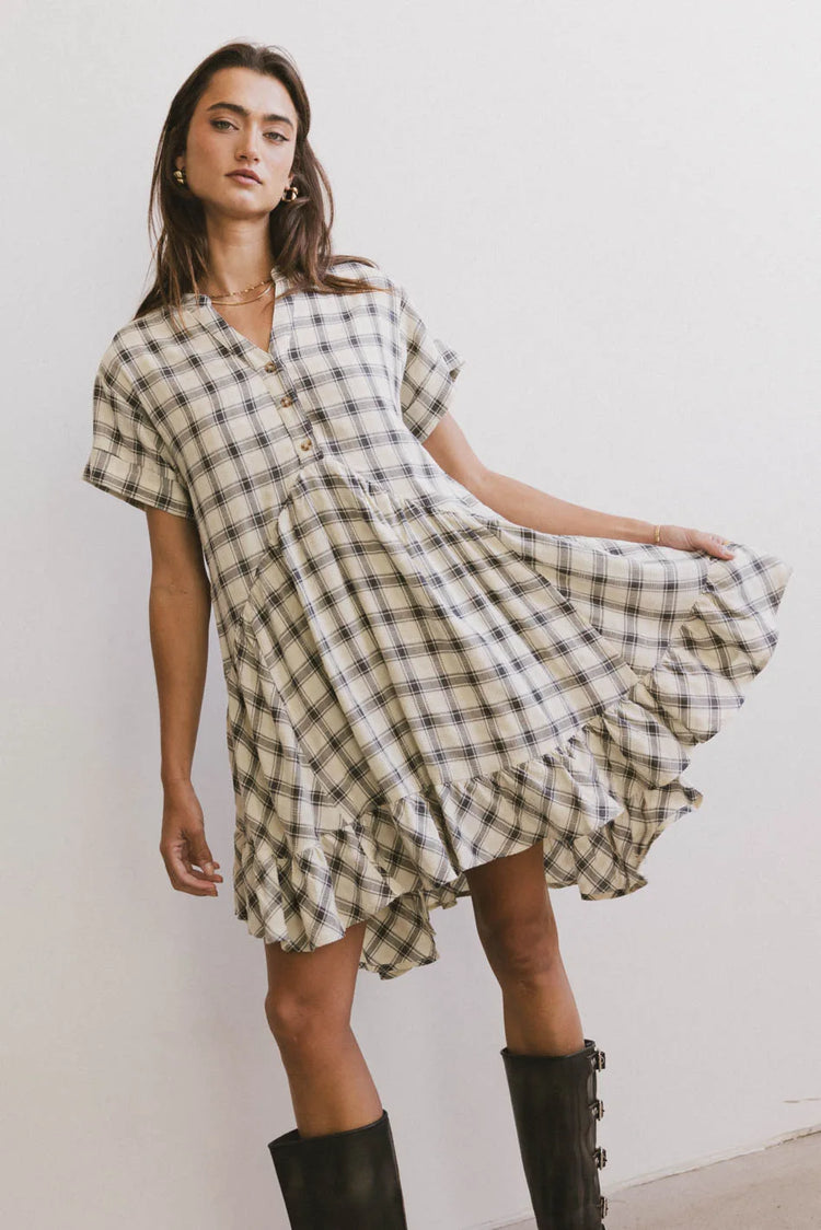 Woven dress in cream