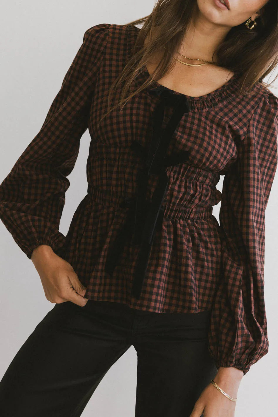 Front bows top in red
