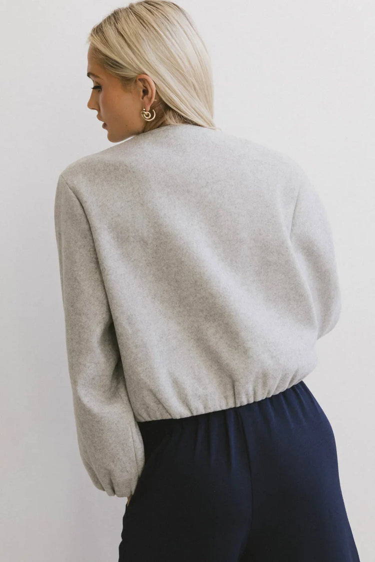 Plain color jacket in grey