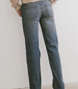 Two back pockets denim pants in medium wash