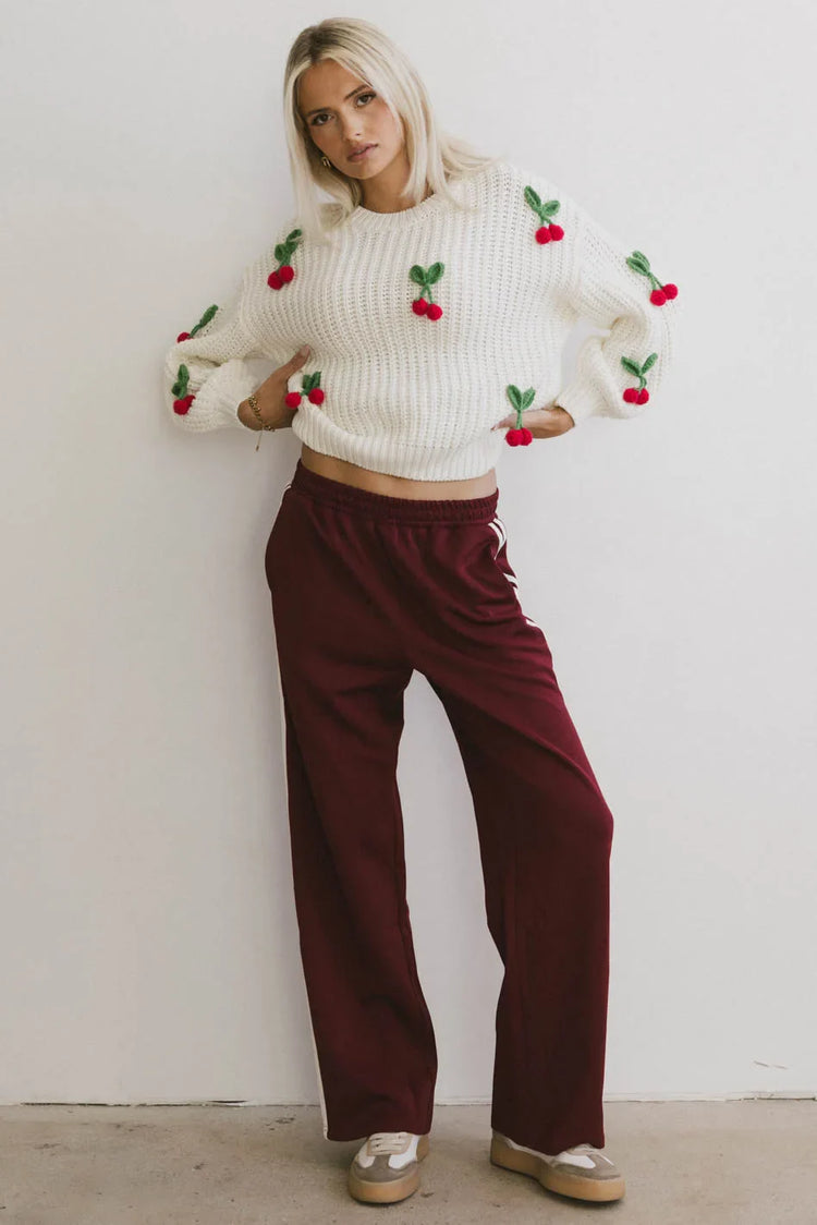 Pants in burgundy