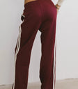 Plain color pants in wine