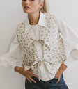 Front ties vest in floral