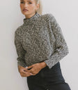 Mock neck sweater in grey