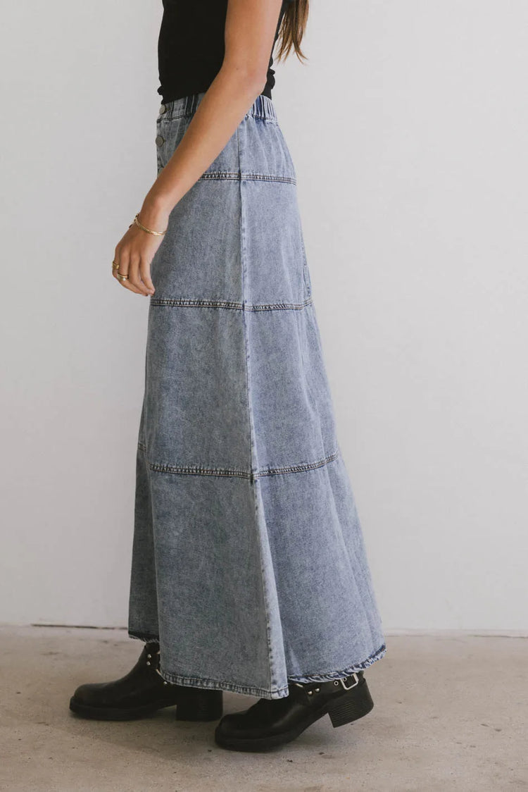 Tiered denim skirt