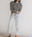 Puffy shoulders top in black and cream