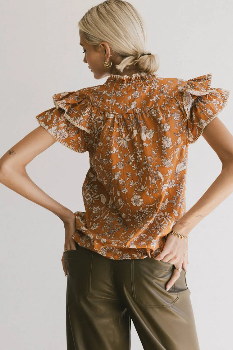 Woven top in mustard