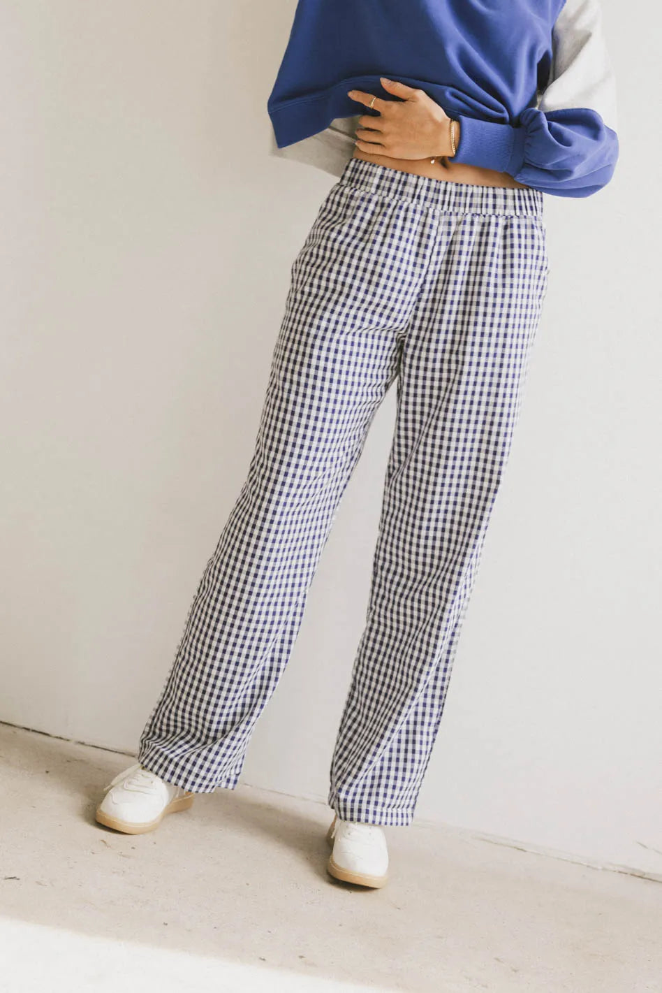 Elastic waist pants in blue