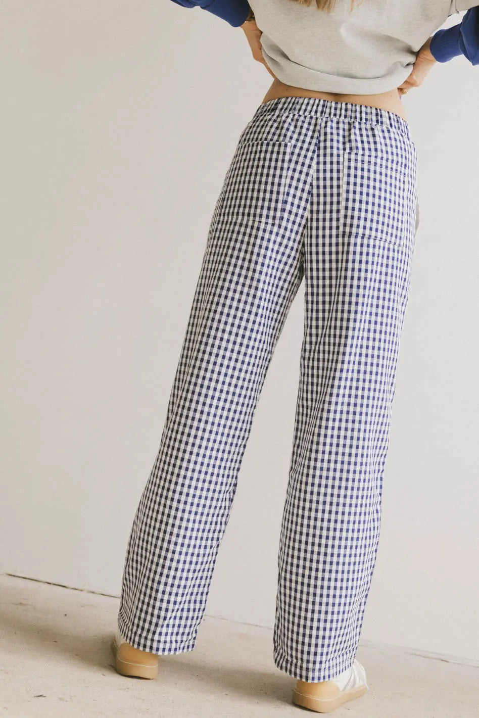 Two back pocket pants in blue