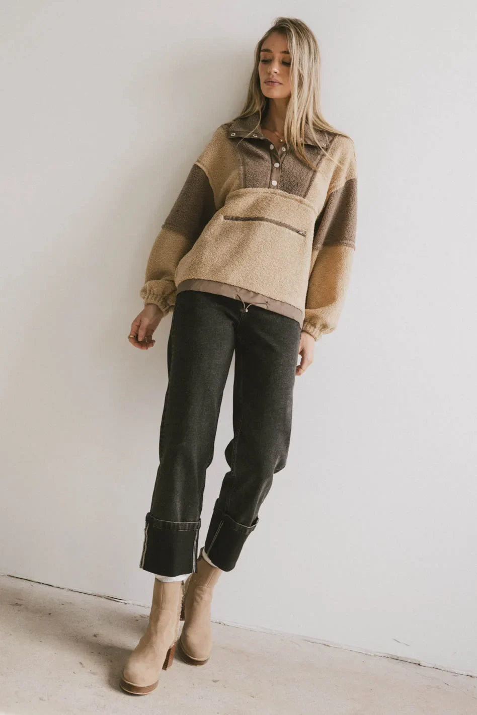 Front half button jacket in brown