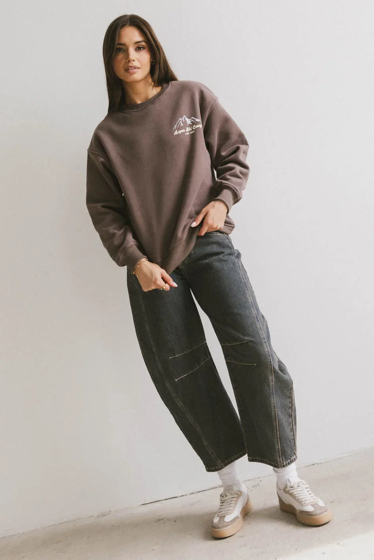 Ribbed hem sweatshirt in brown